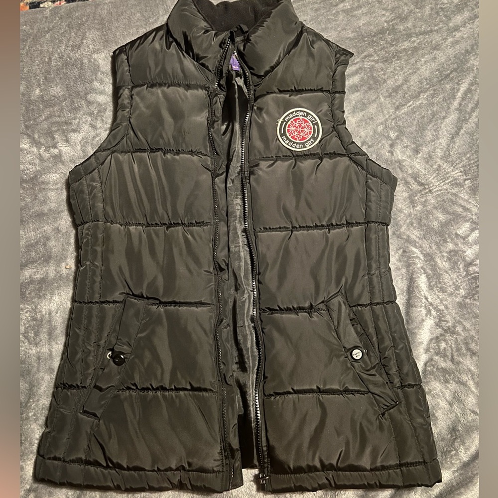 Madden Girl Black Puffer Vest